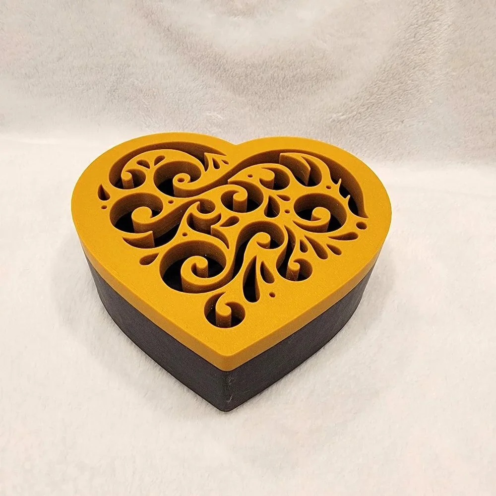 Valentine Large Ornate Gold/Black Heart Jewelry/Trinket Box